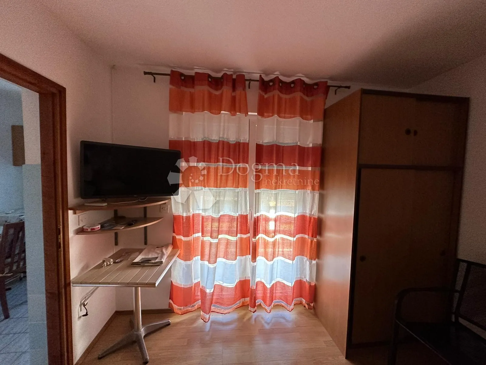 apartmanska kuća na 50 metara do mora - slika 44