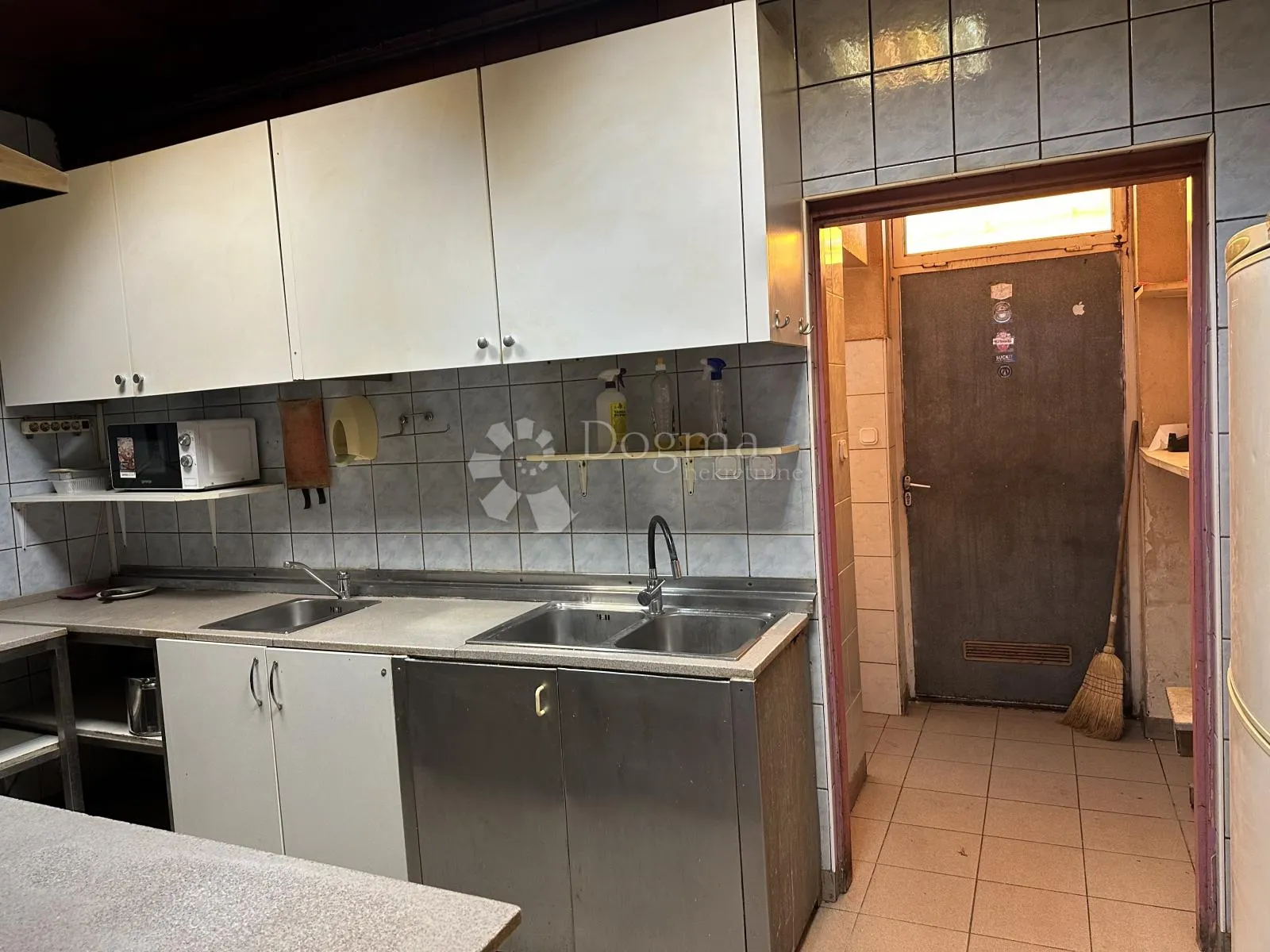 uhodana pizzeria s caffe barom u prelogu - slika 16