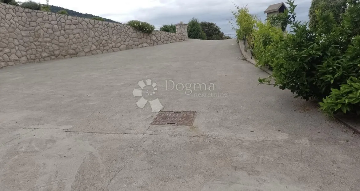 apartmanska kuća - slika 26