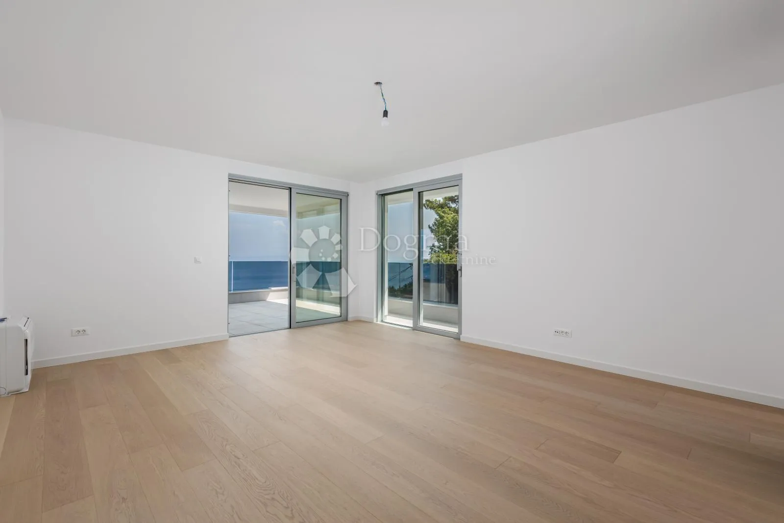 penthouse s bazenom, panoramski pogled - slika 9