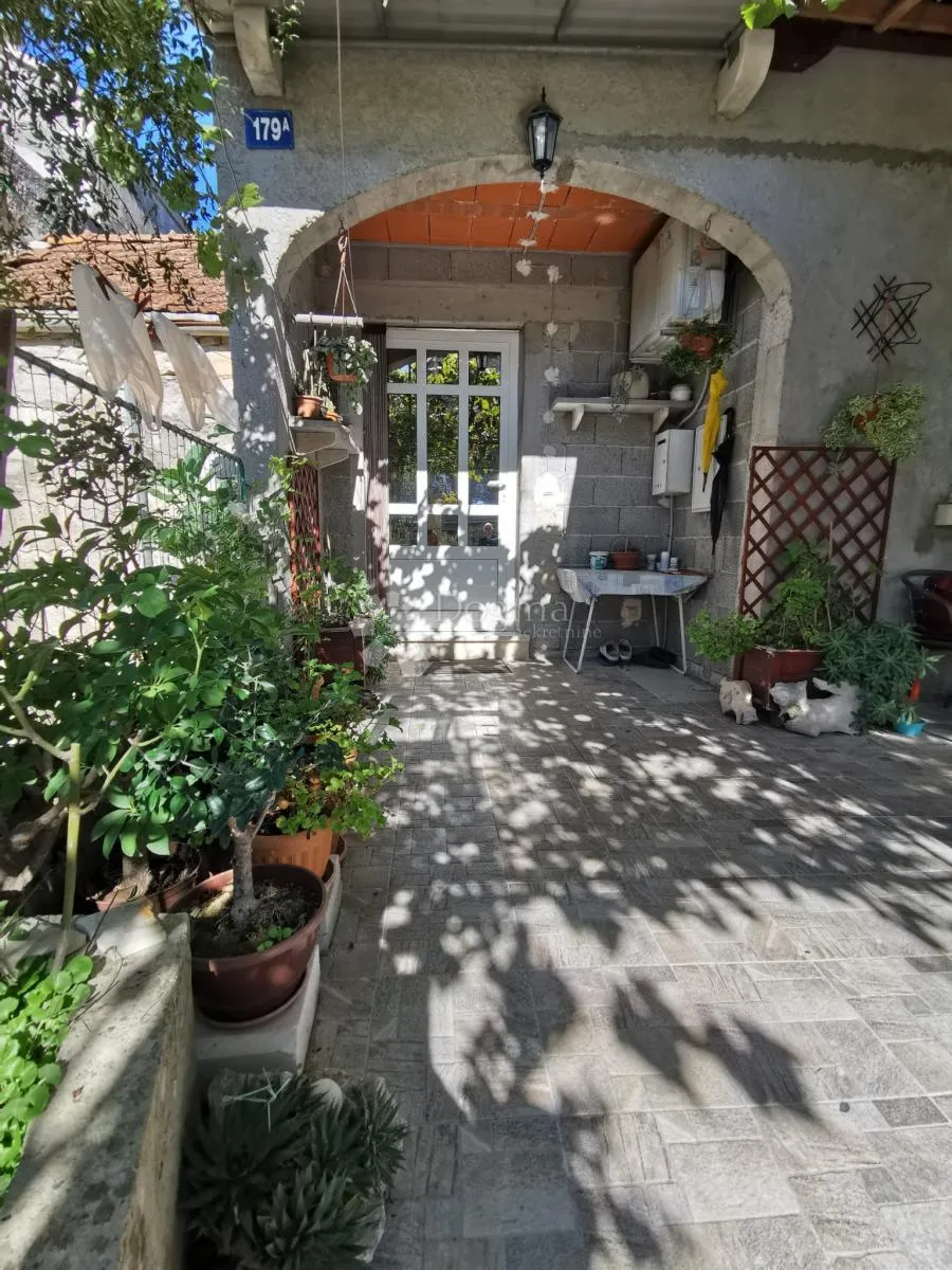 obiteljska stambena kuća useljiva odmah - prilika, hitno - slika 7