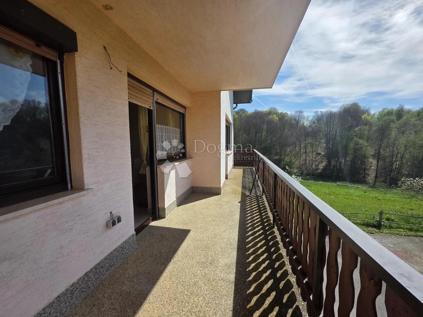 prodaja, kuća, velika jelsa, nkp 300 m2 sa okućnicom - slika 9