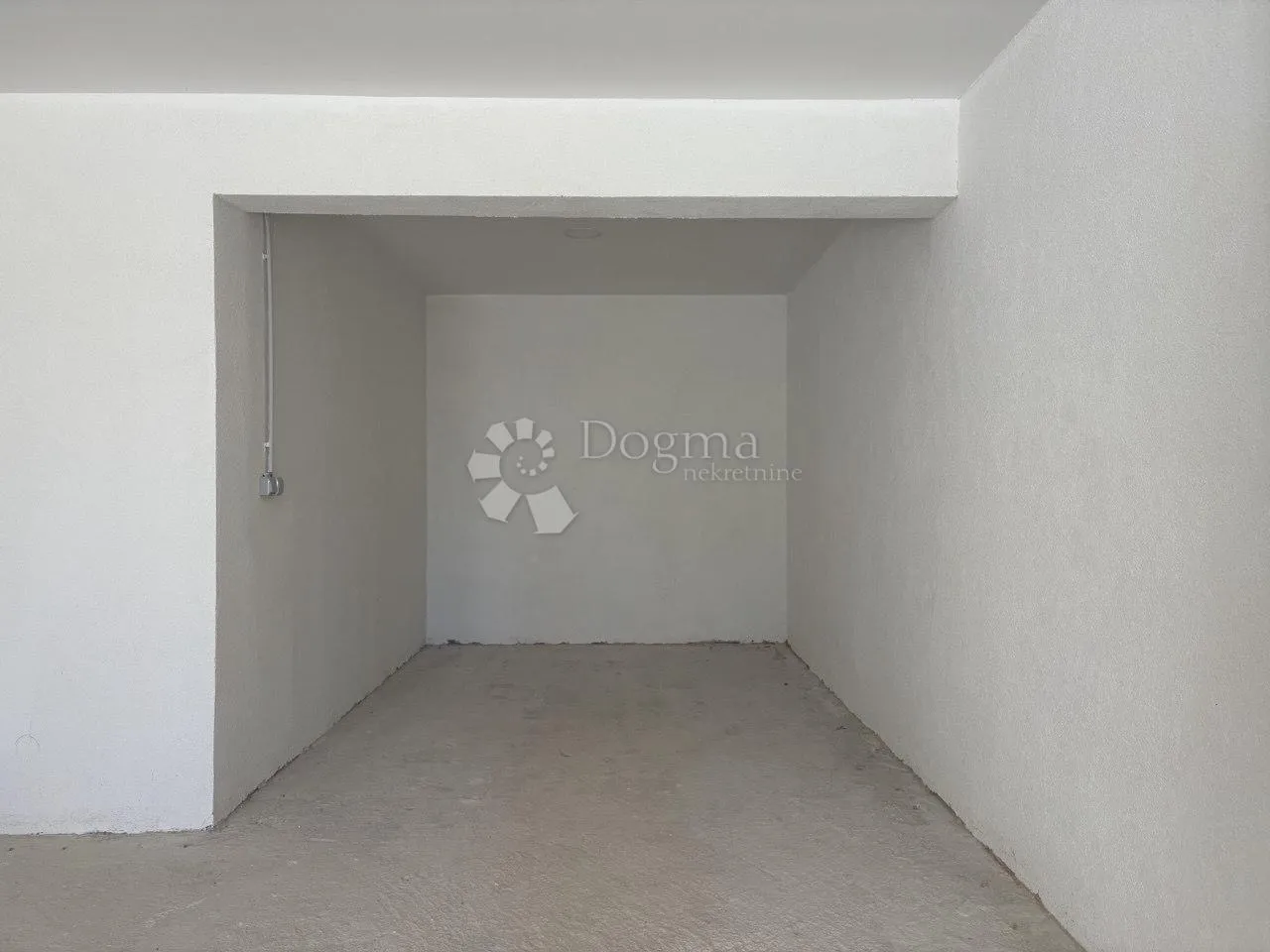 ekskluzivna nekretnina u kostreni – cijela etaža, apartman i velika garaža sa spremištima! - slika 32