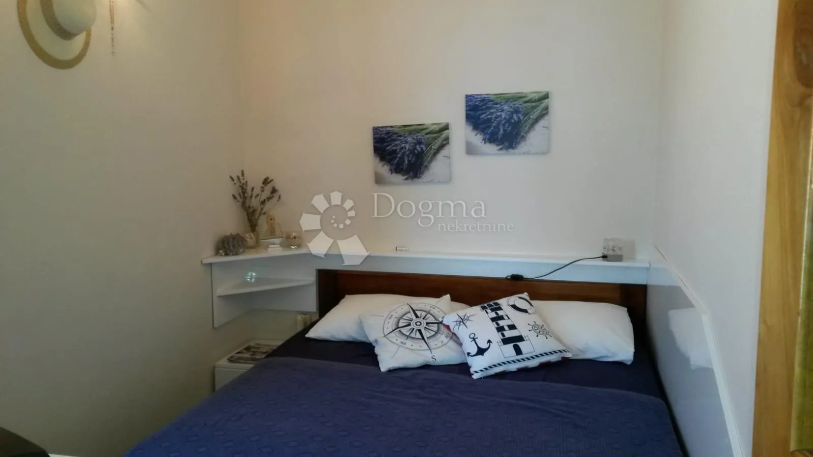 otok pašman, kuća sa 2 odvojena apartmana, 1.red do mora - slika 19