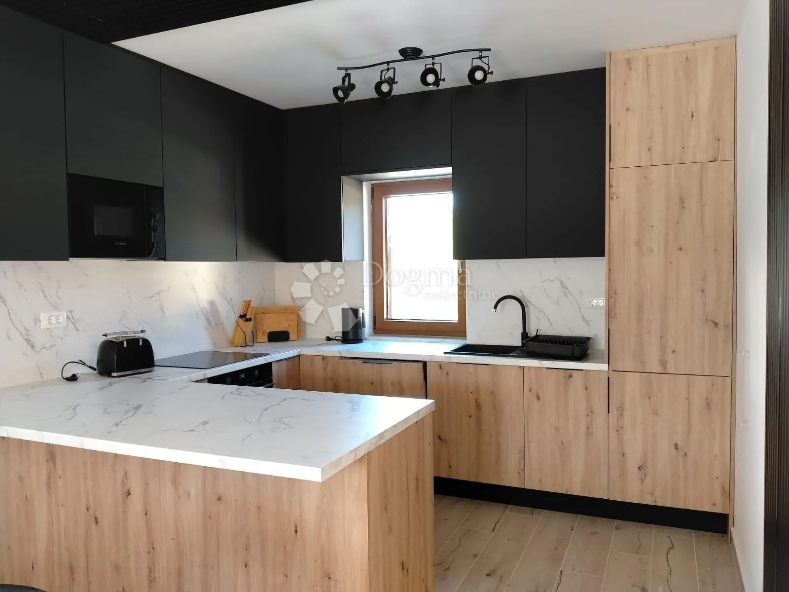 kvalitetna novogradnja u murvici: moderna kuća s bazenom, 146 m² - slika 5