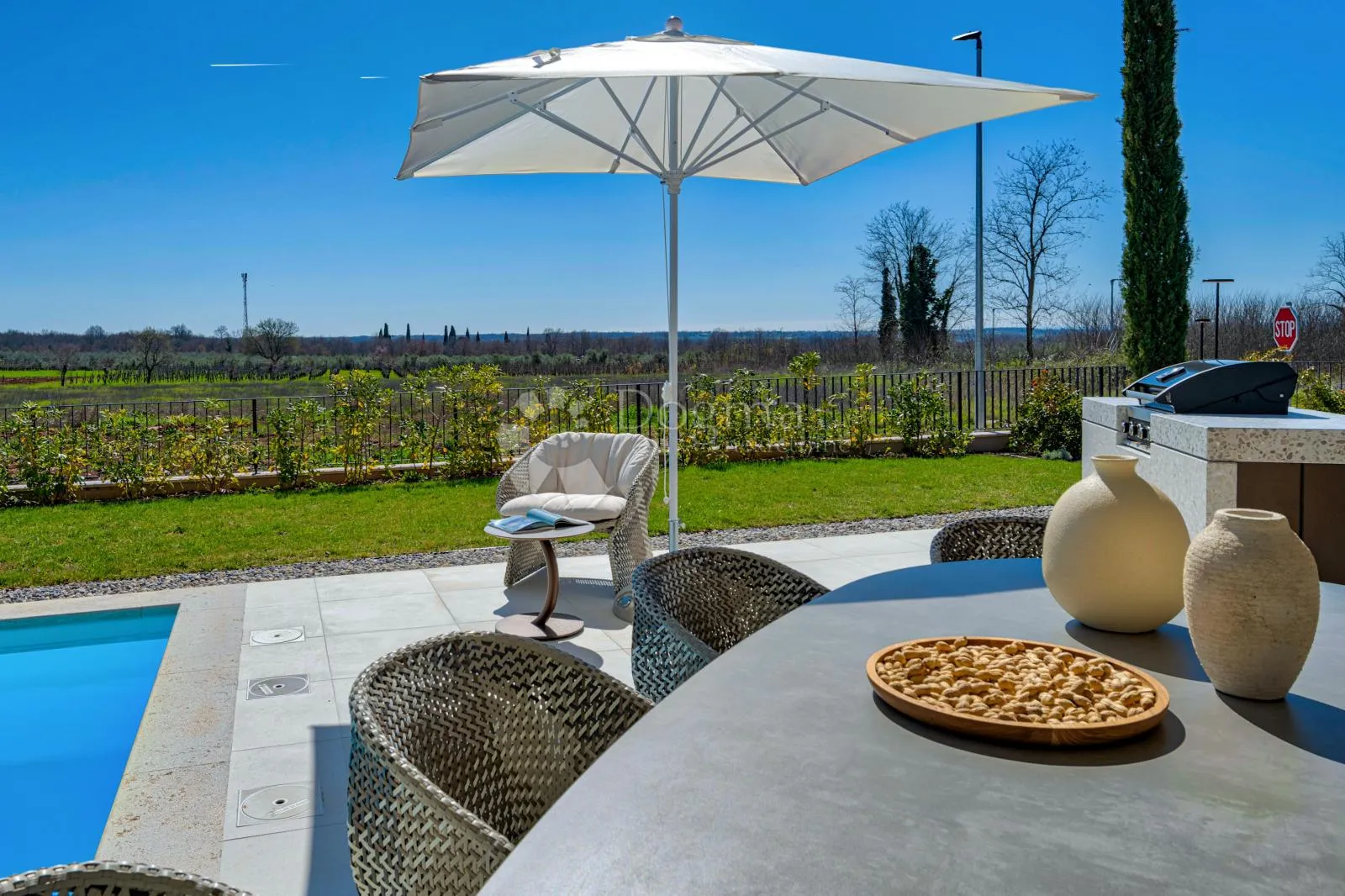 ekskluzivna smart home vila, kompletno opremljena, s otvorenim pogledom - slika 39