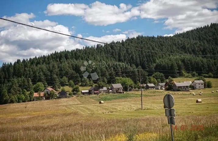 poljoprivredno zemljište u blizini np plitvička jezera - slika 6