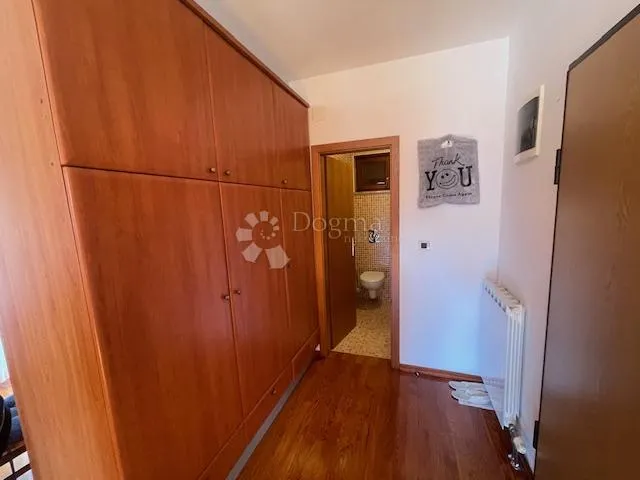 stan u neposrednoj blizini novog hotela s garažom - slika 9