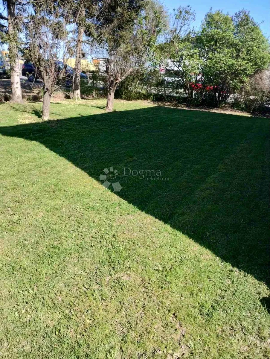 impresivna površina zemljišta u trnovcu - slika 9