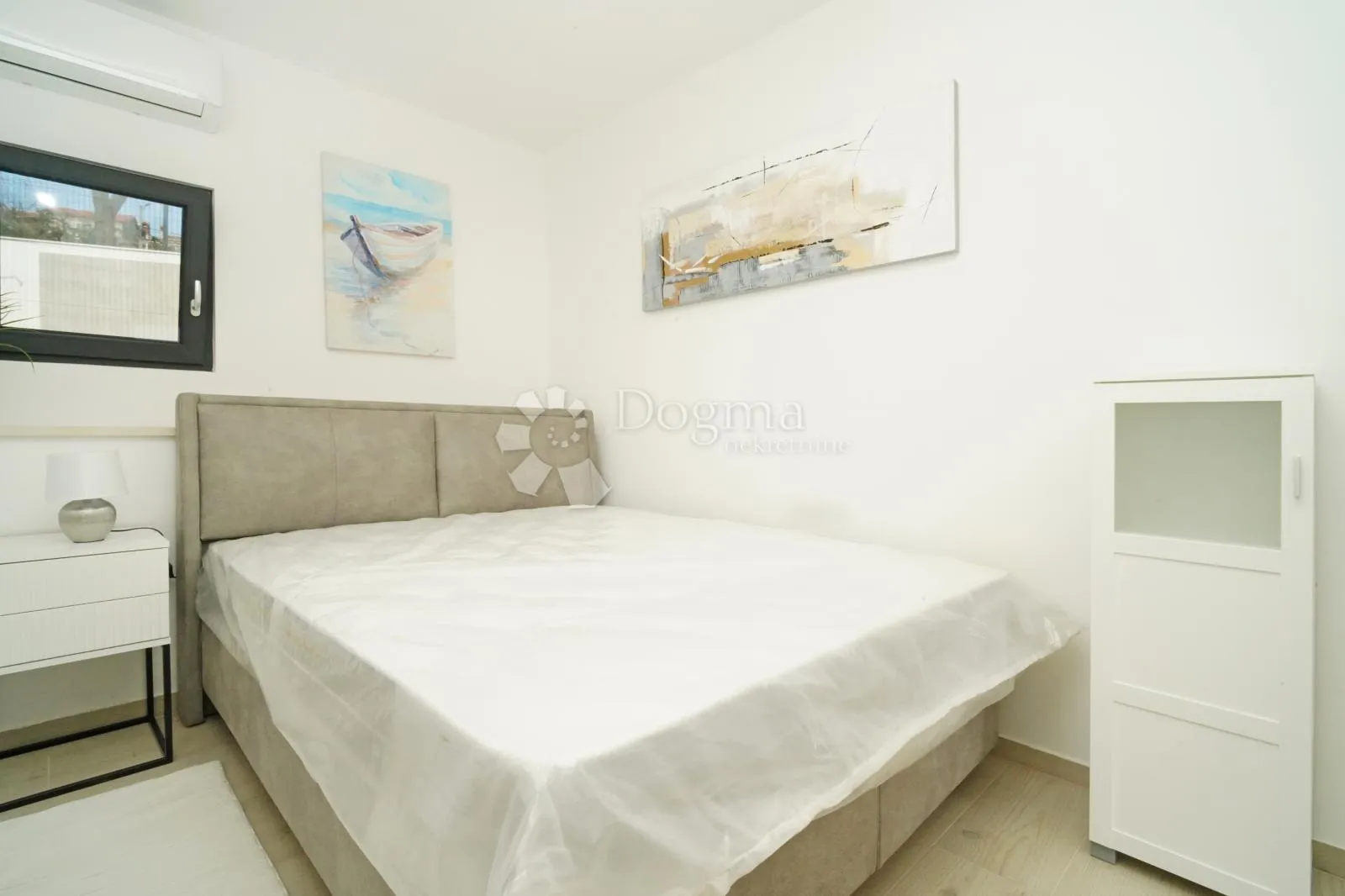 moderna kuća s 2 apartmana- kaštelir - slika 10