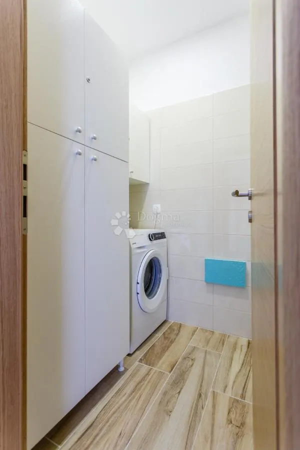 samo u dogmi! hvar, 10m od plaže, prekrasna kuća sa 4 apartmana - slika 25
