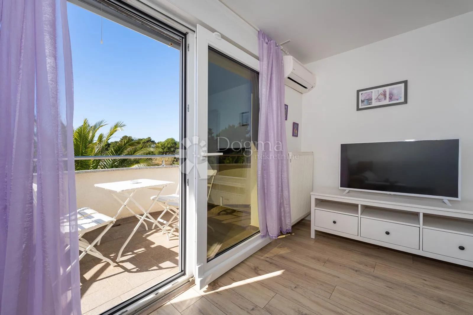 zaton-nin,luksuzna apartmanska kuća uz plažu,3 apartmana,pogled na more - slika 69