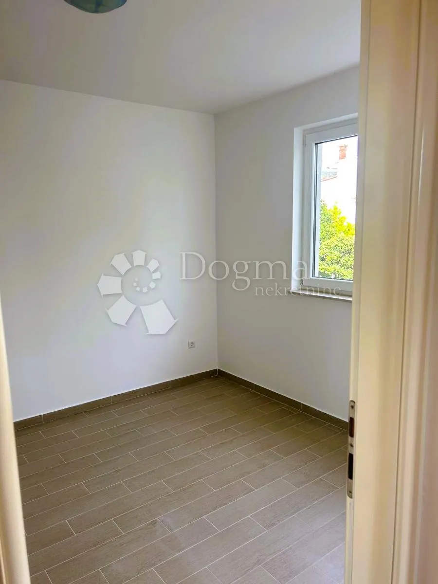 mir i more – apartman na dvije etaže - slika 6