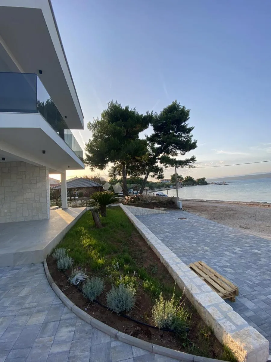 otok pašman, neviđane, apartman 1. red do mora - slika 3