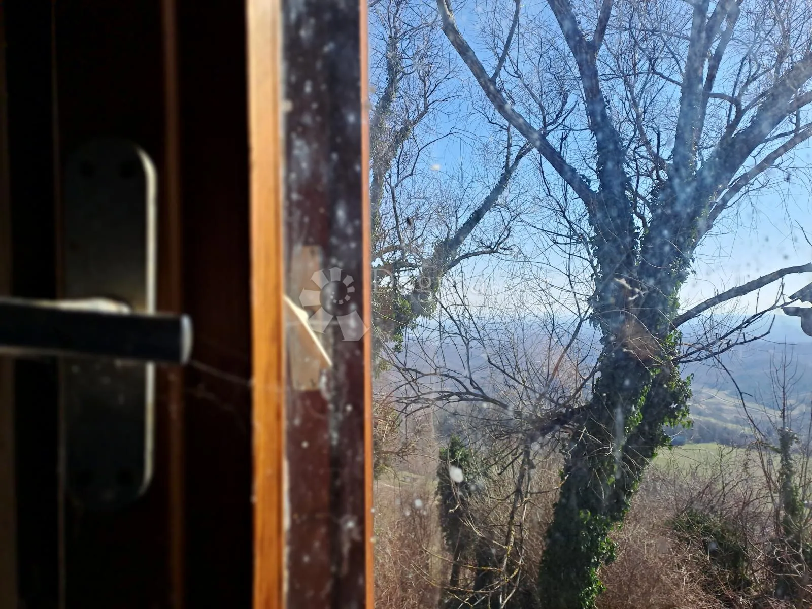 krasan pogled, čist zrak i voda jana u kući - slika 10