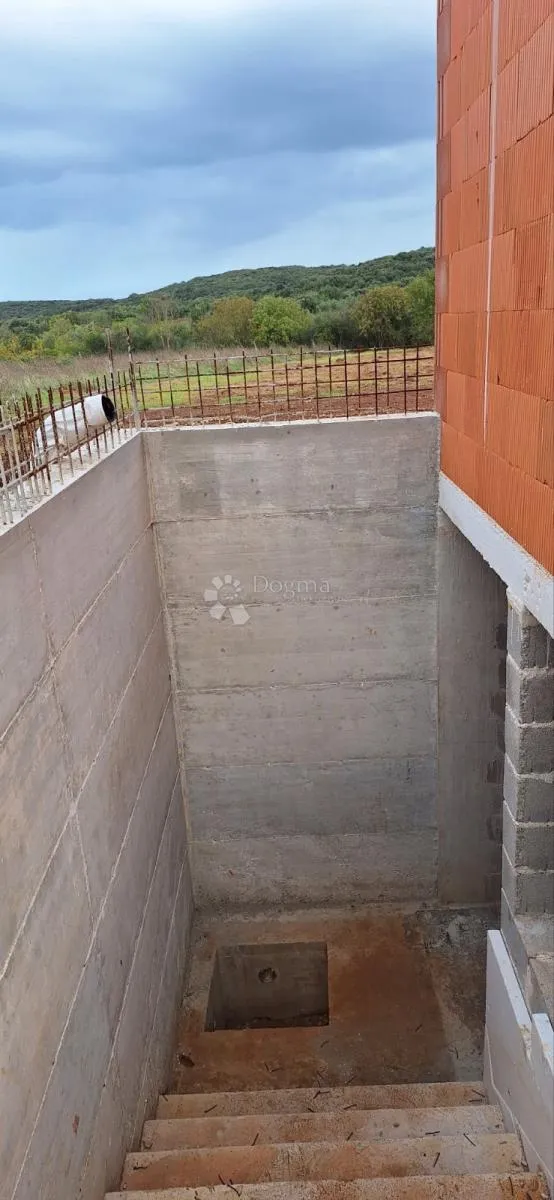 respektabilna površina - slika 14