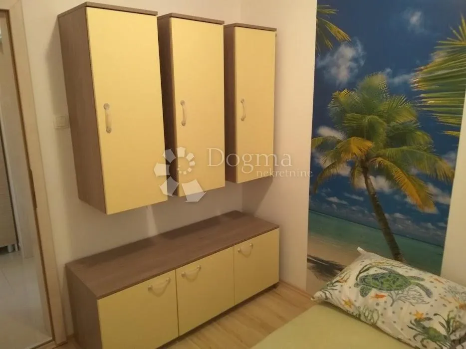 žaborić- predivna apartmanska kuća s pogledom na more - slika 27