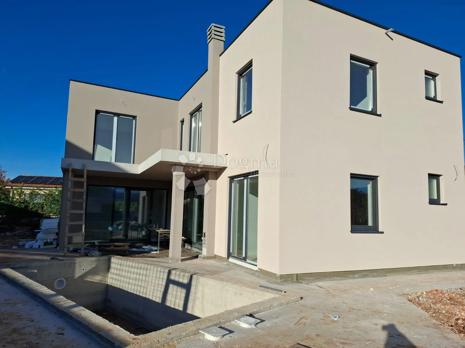 poreč (okolica) - moderna samostojeća vila - slika 1