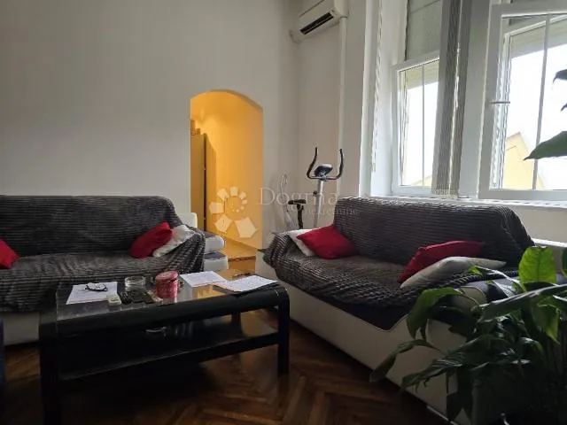 odličan uređen 3s+db stan na mlaci - slika 8