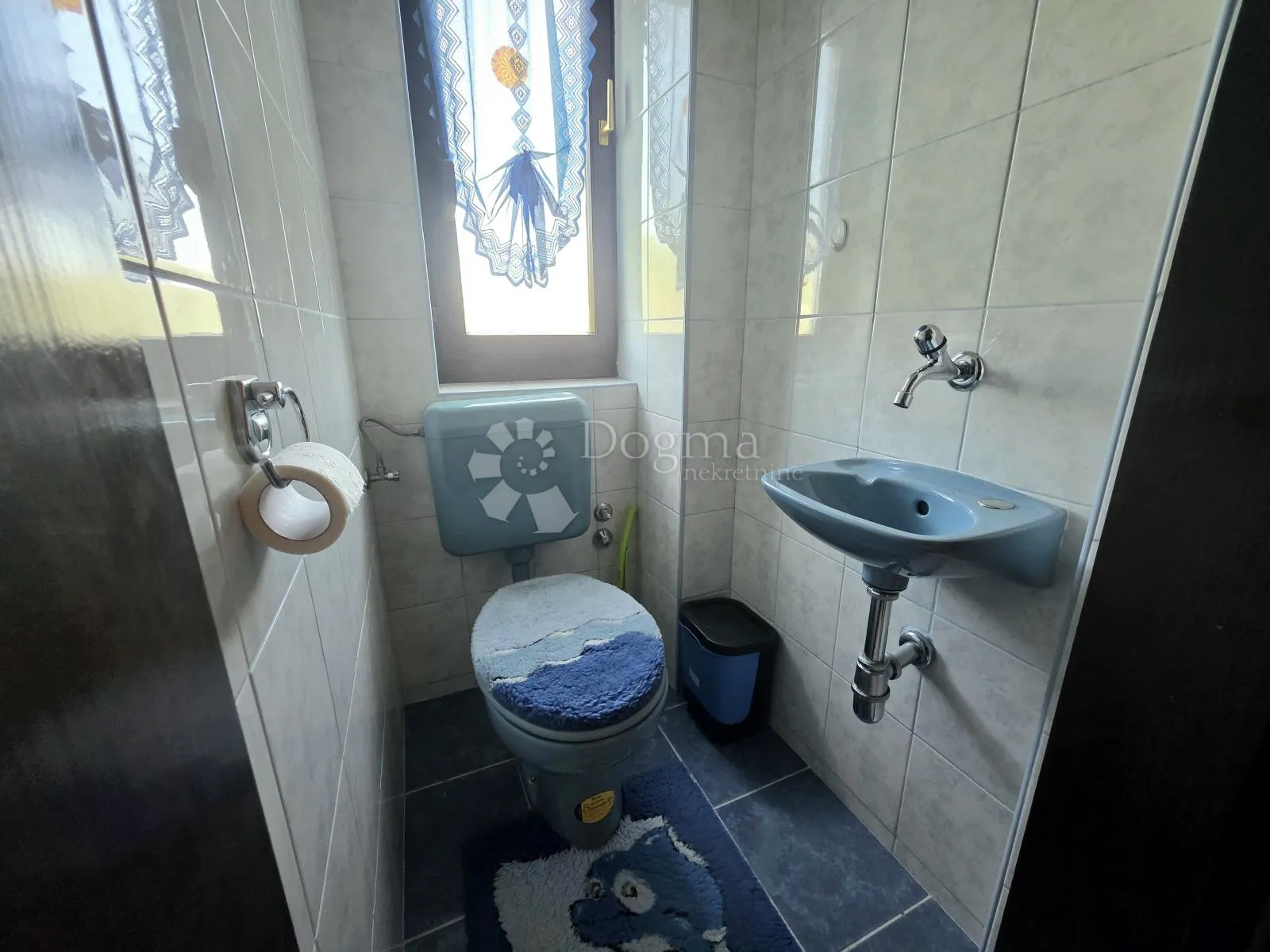 prodaja, kuća, velika jelsa, nkp 300 m2 sa okućnicom - slika 21