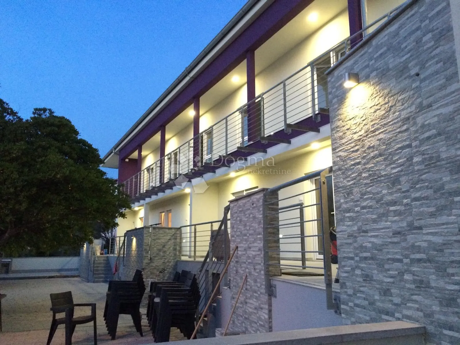rijetkost na tržištu, villa s 10 kategoriziranih apartmana - slika 4