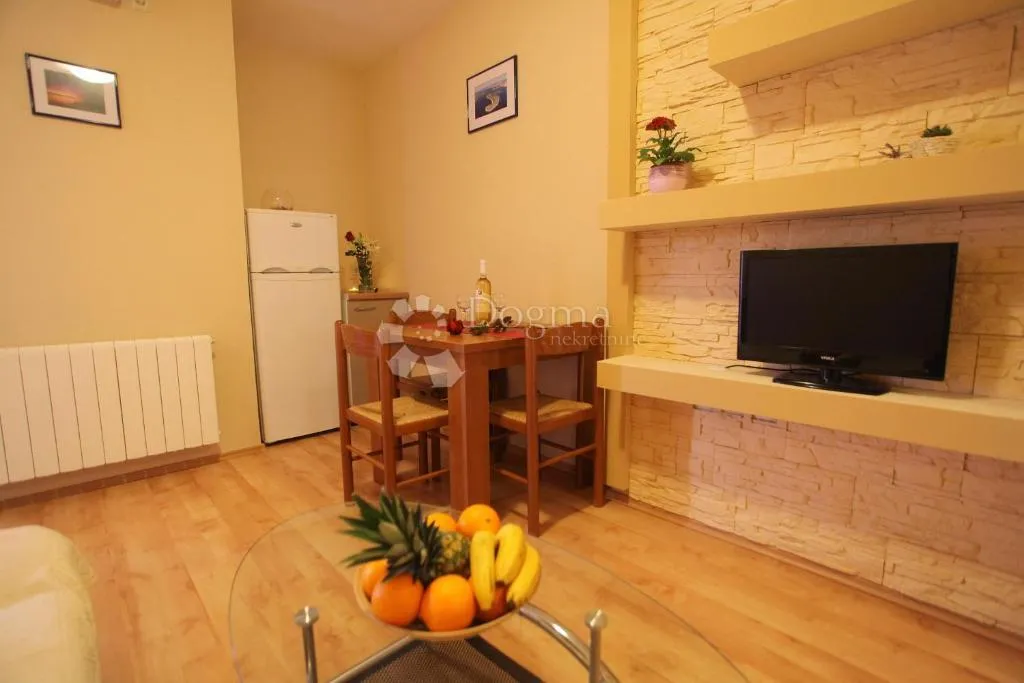 apartmanska kuća u blizini mora i plaže - sukošan - slika 22