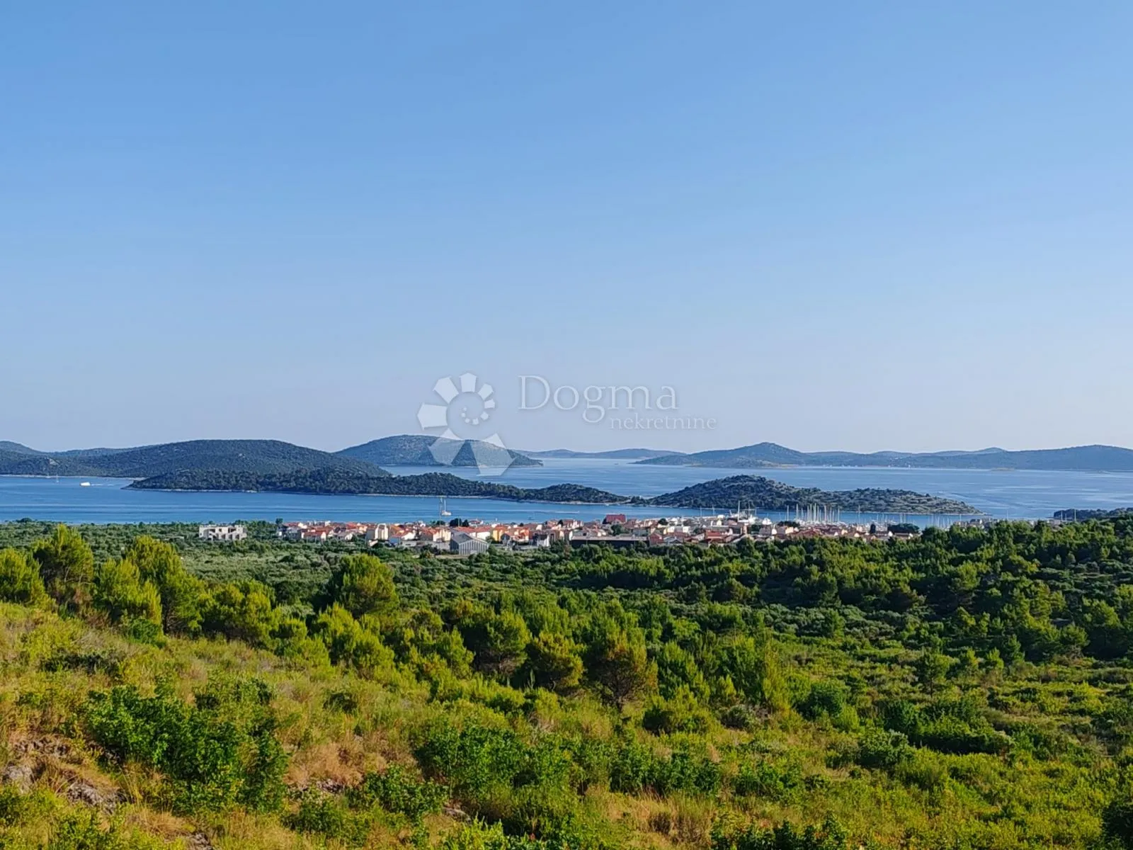 tribunj - vodice zemljište s otvorenim pogledom na more i kućicom za odmor - slika 4