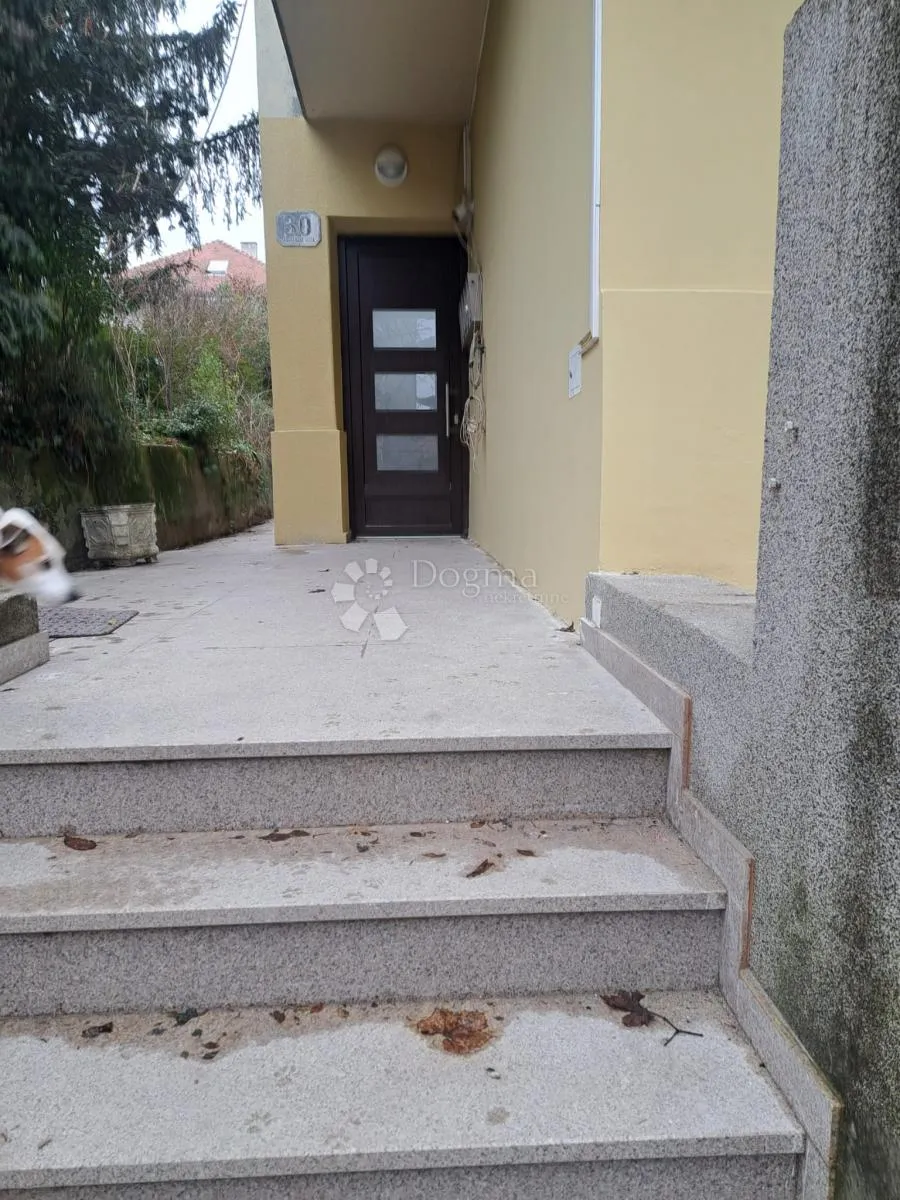 trosoban stan na atraktivnoj lokaciji u zagrebu - slika 9