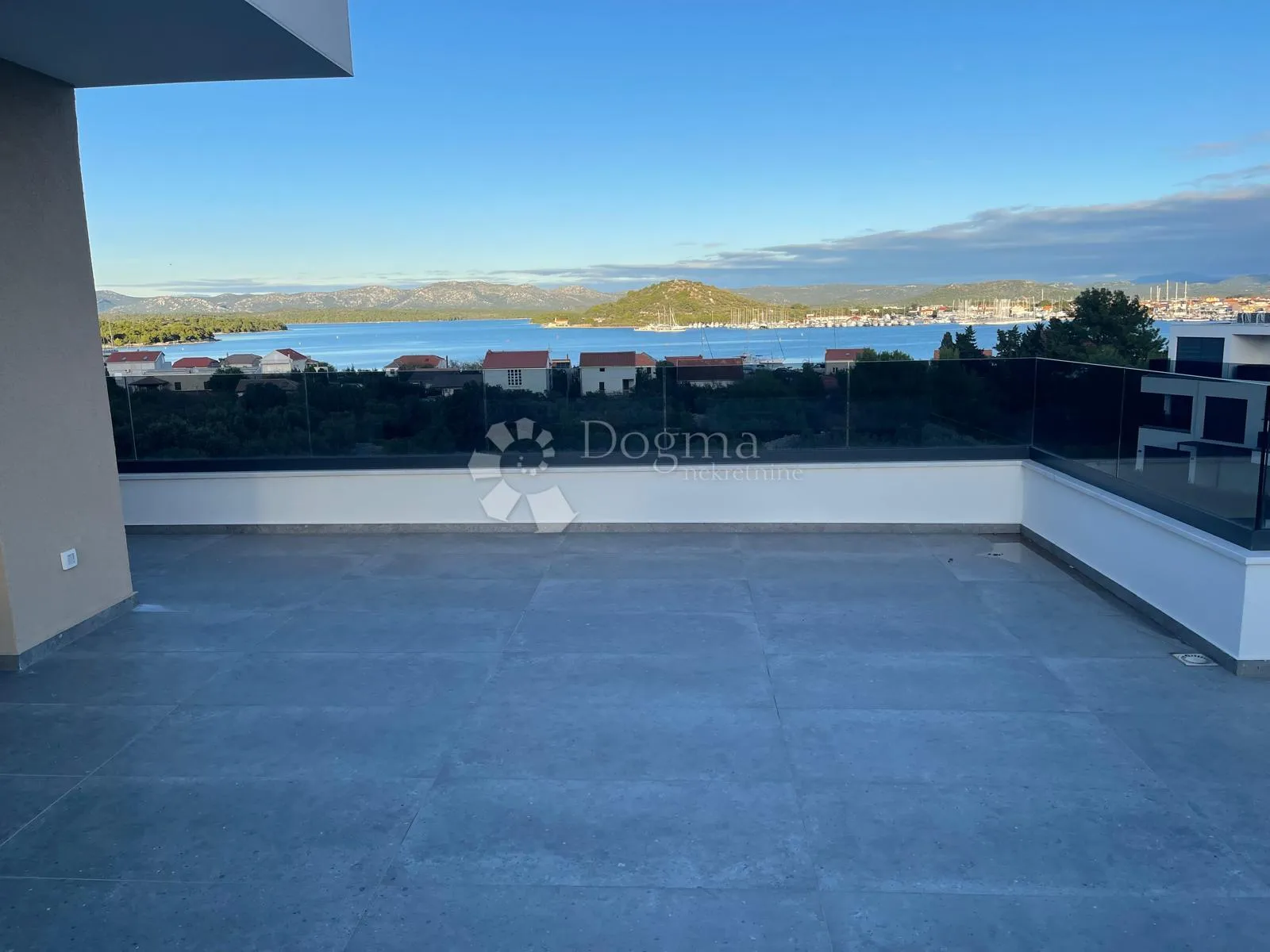 penthouse s panoramskim pogledom na more – 350 m od plaže - slika 16