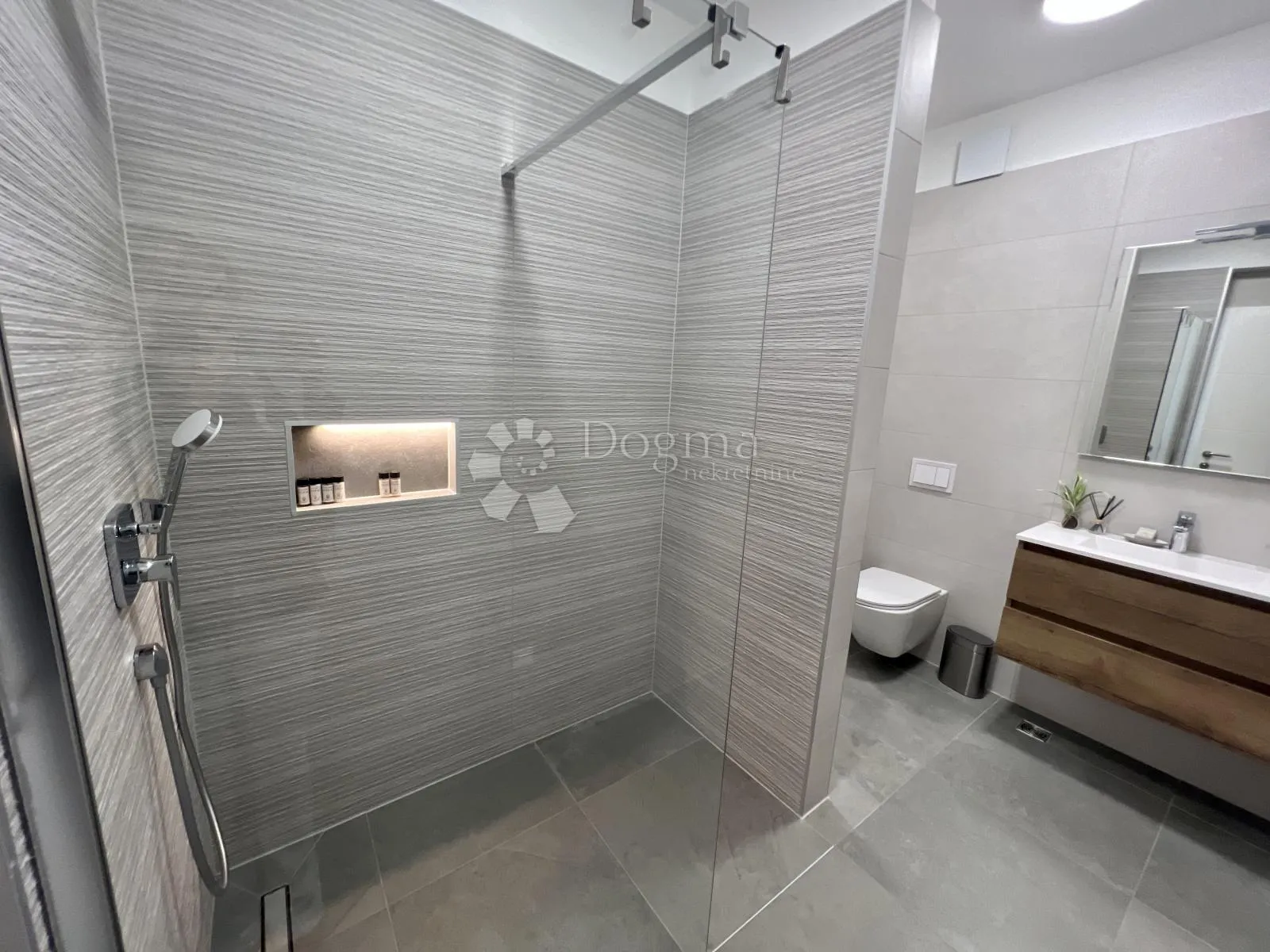 novogradnja, penthouse s krovnom terasom, kredit moguć! - slika 11