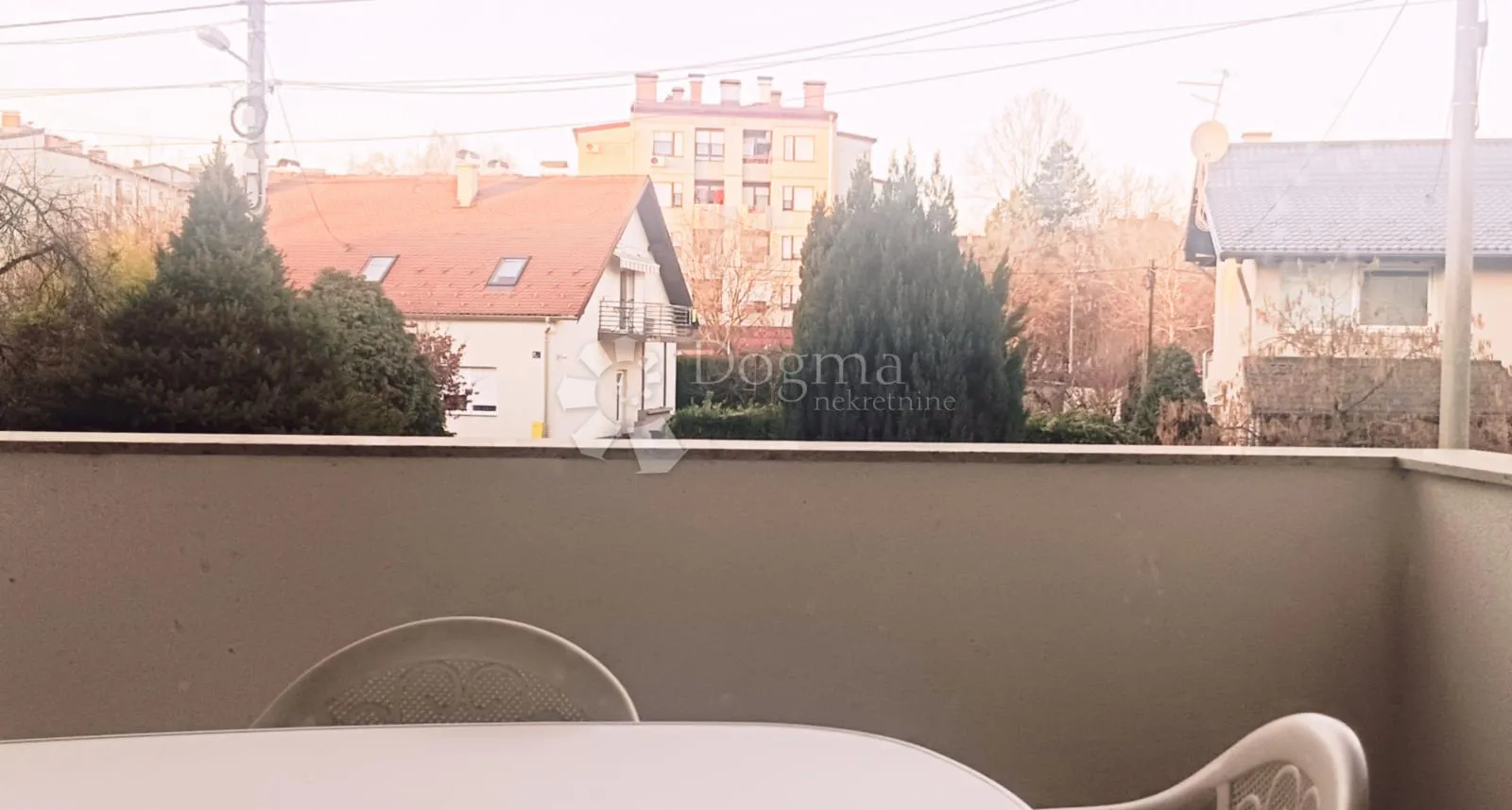 predivan stan dvostrane orijentacije u srcu španskog! - slika 9