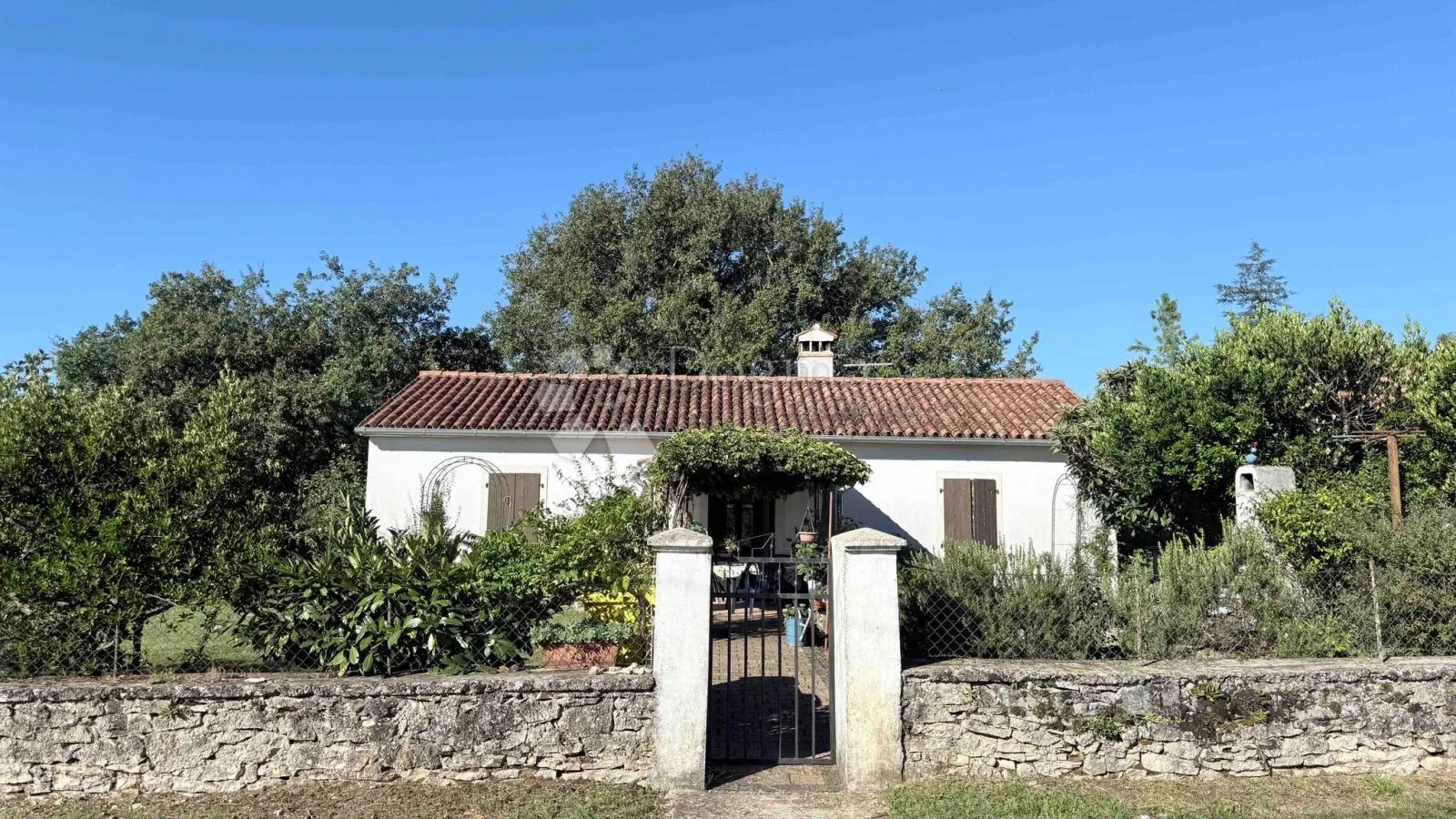 labin, okolica, kuća na prostranoj okućnici - slika 1