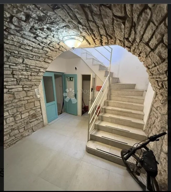 kuća sa dva apartmana, vela luka - slika 2
