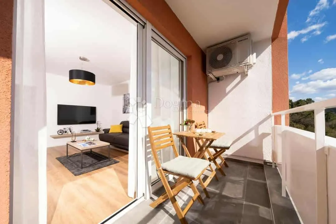 gornja vežica – moderno uređen stan, 2s+db i prekrasni balkon s pogledom na more - slika 5
