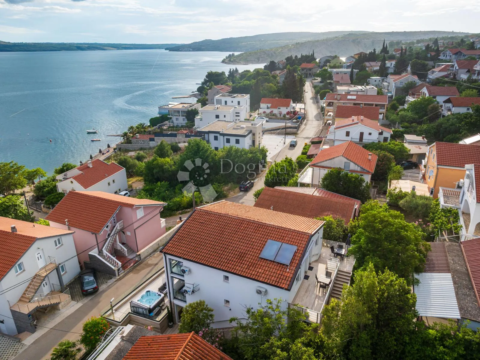 stan s pogledom na more,70 m od plaže - slika 36