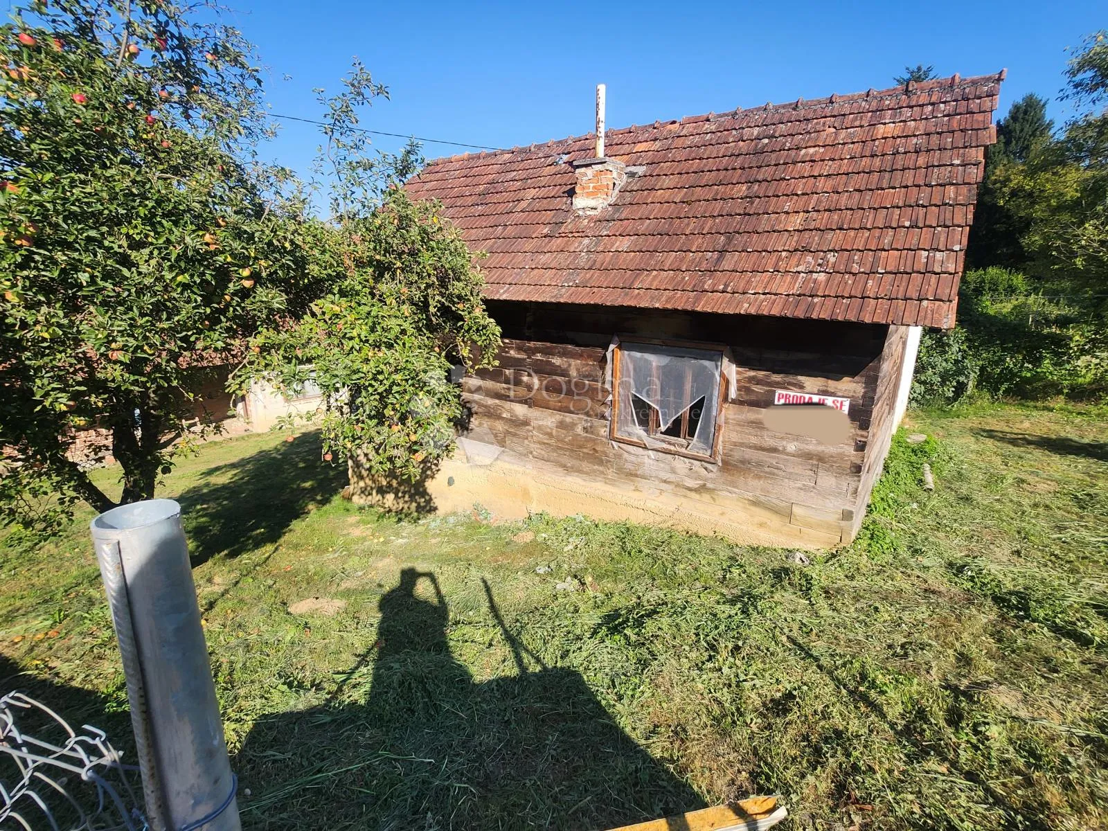 drvena hrastova kuća 120m² za renovaciju sa dvorištem - slika 3