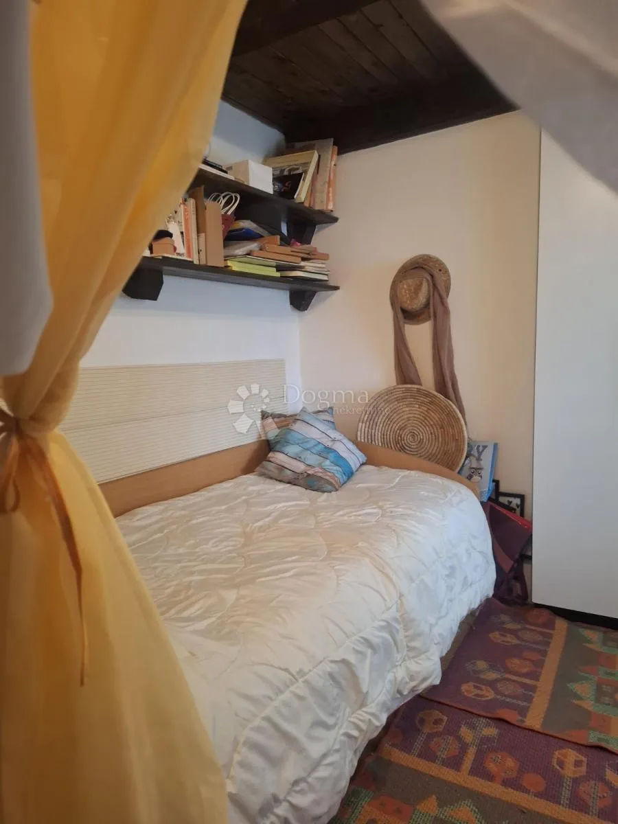 kuća za odmor s uređenom okućnicom - slika 12