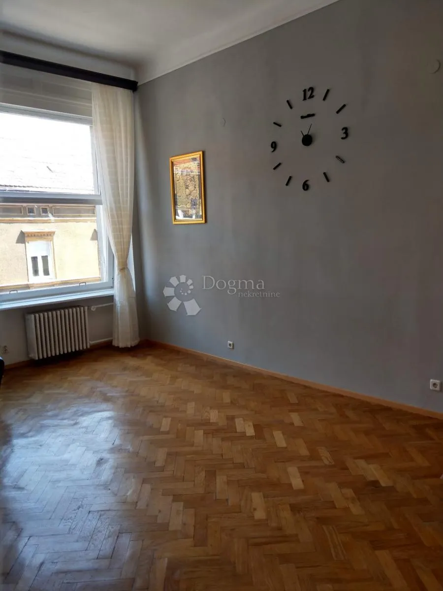 elegantna gradska rezidencija s terasom + vpm - slika 9