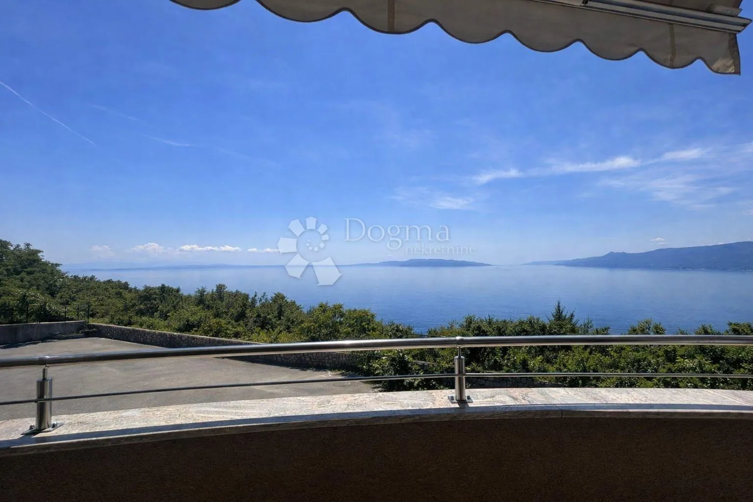 3s+db stan s dva balkona i pogledom na kvarner - slika 2