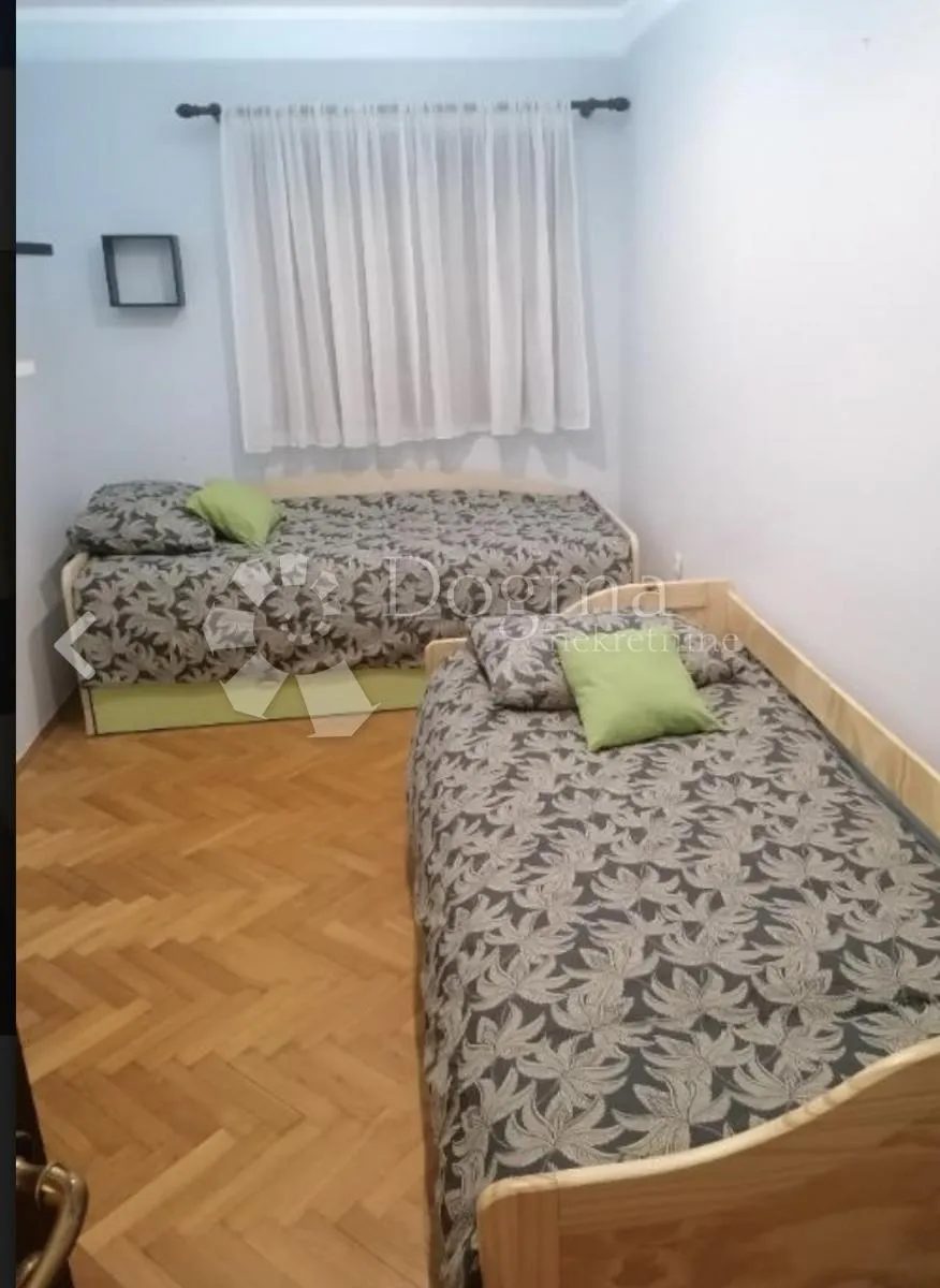 bakar - stan za radnike - slika 9