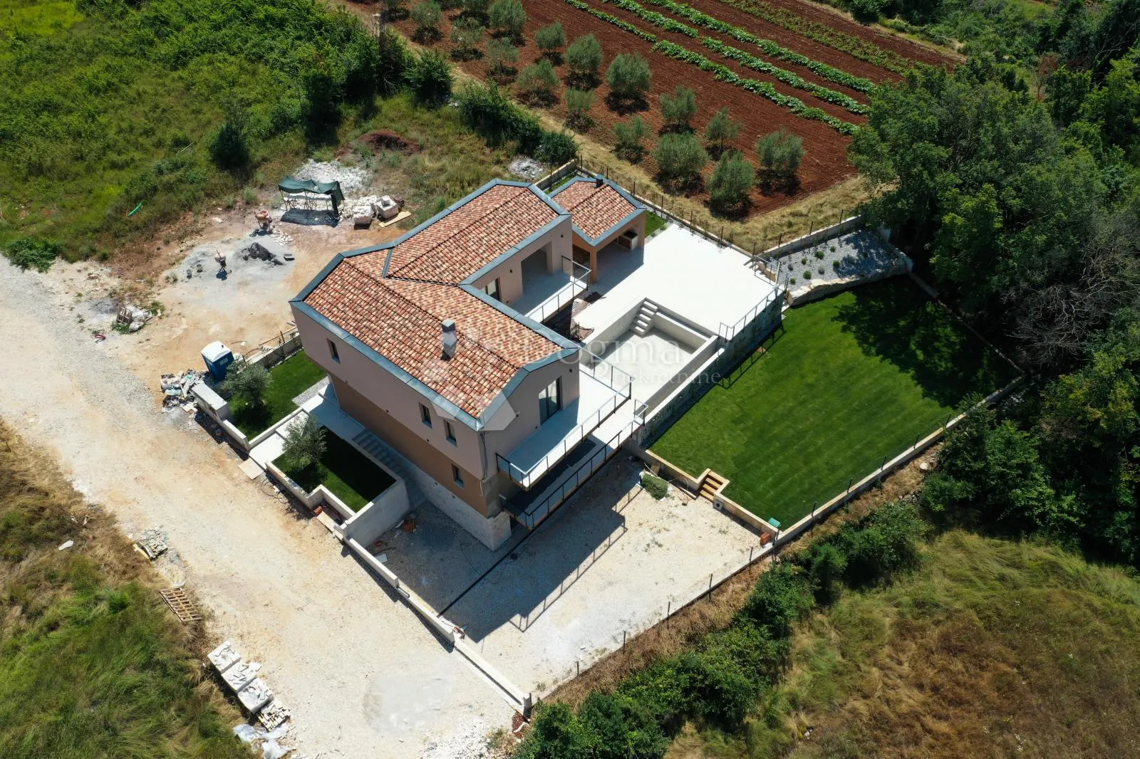 poreč okolica – moderna vila s bazenom i 4 spavaće sobe - slika 53
