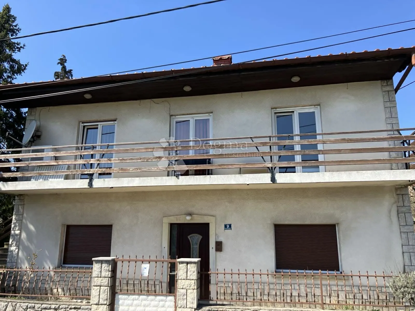 klana, 120 m² – prostrana etaža kuće s velikom okućnicom i 2 garaže - slika 14