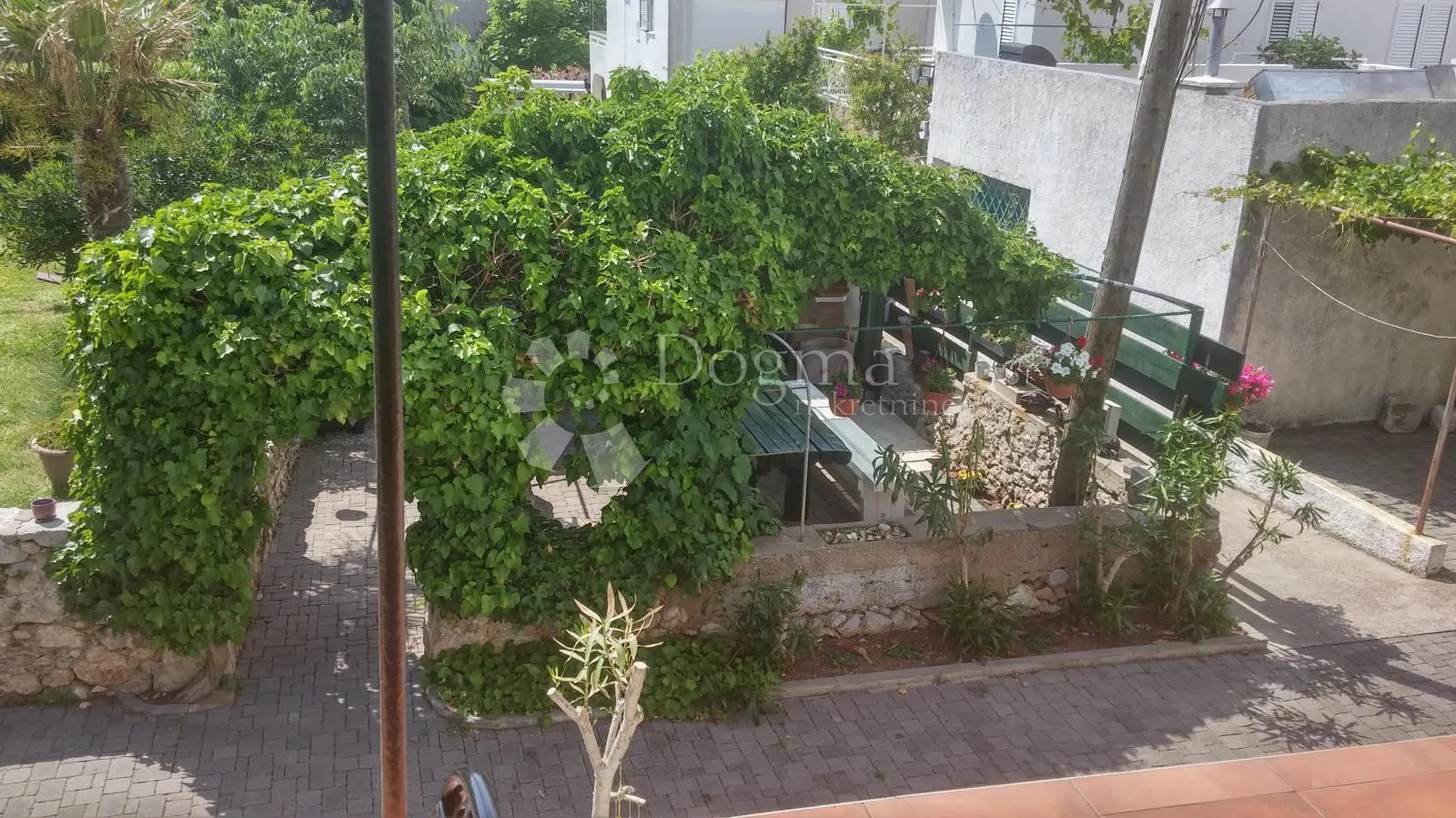 prekrasna kamena kuća u centru punta - slika 6