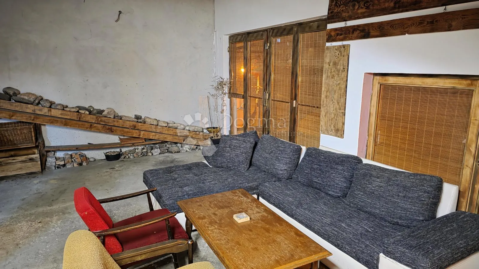 prodaja kuće, zagreb, ferenščica, 325m2 - slika 2