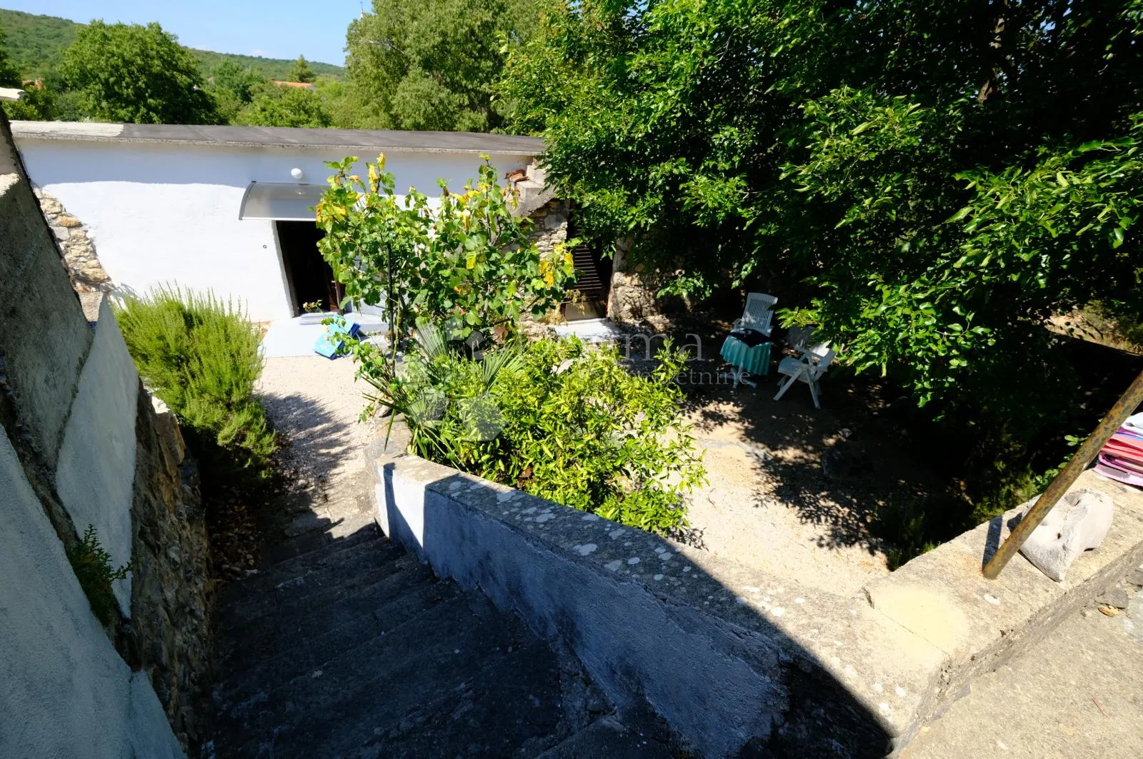 kamena kuća polje - slika 7