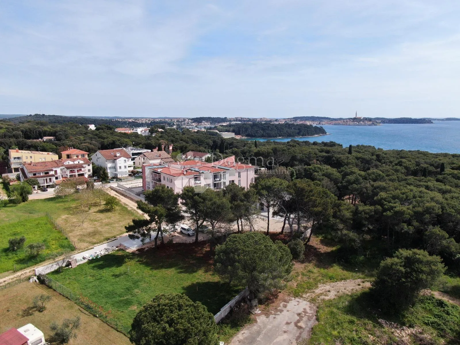istra ,rovinj -moderna vila sa prostranom okućnicom ! - slika 3