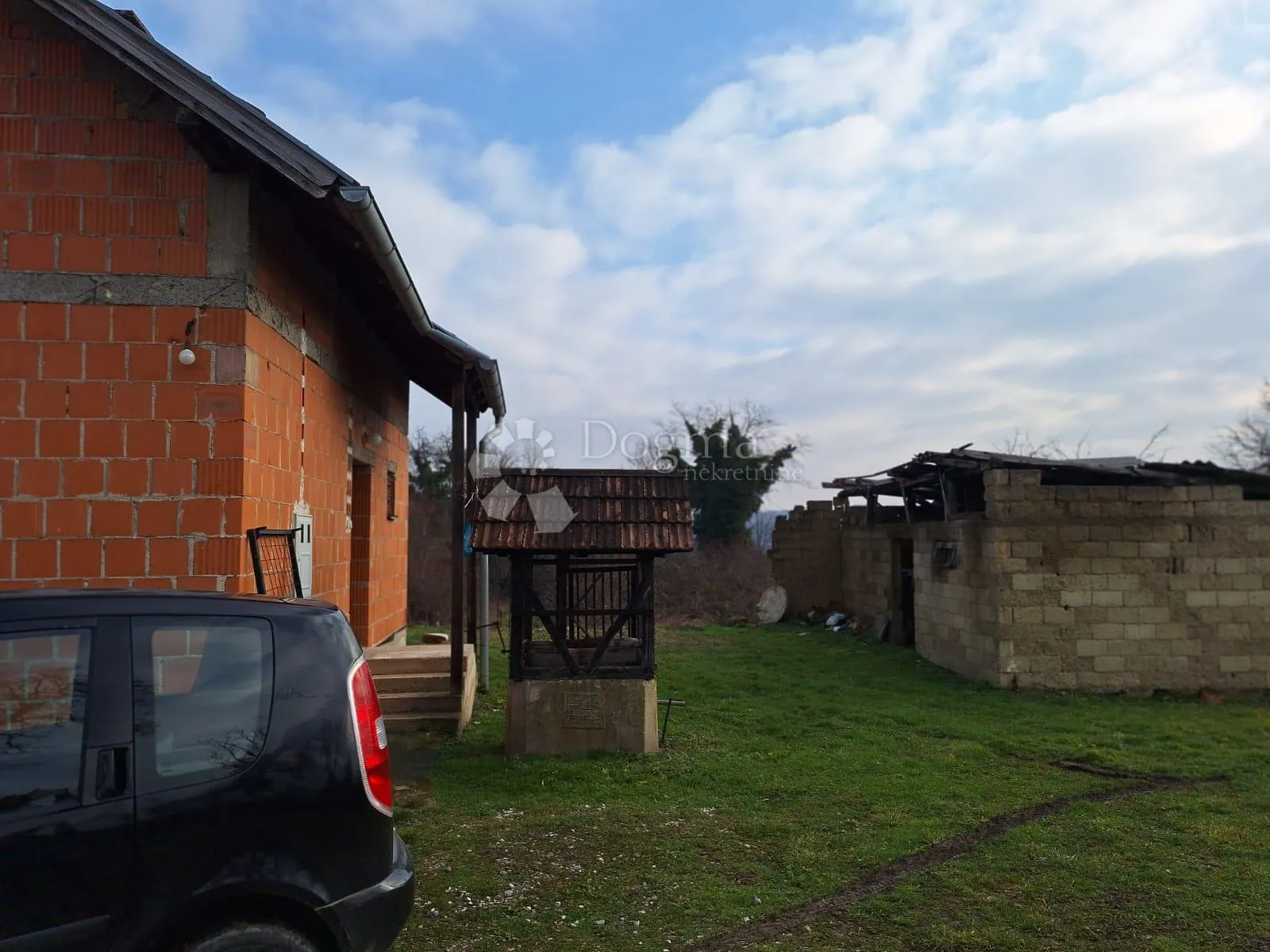 topusko novija kućica kraj rijeke i toplica - slika 7