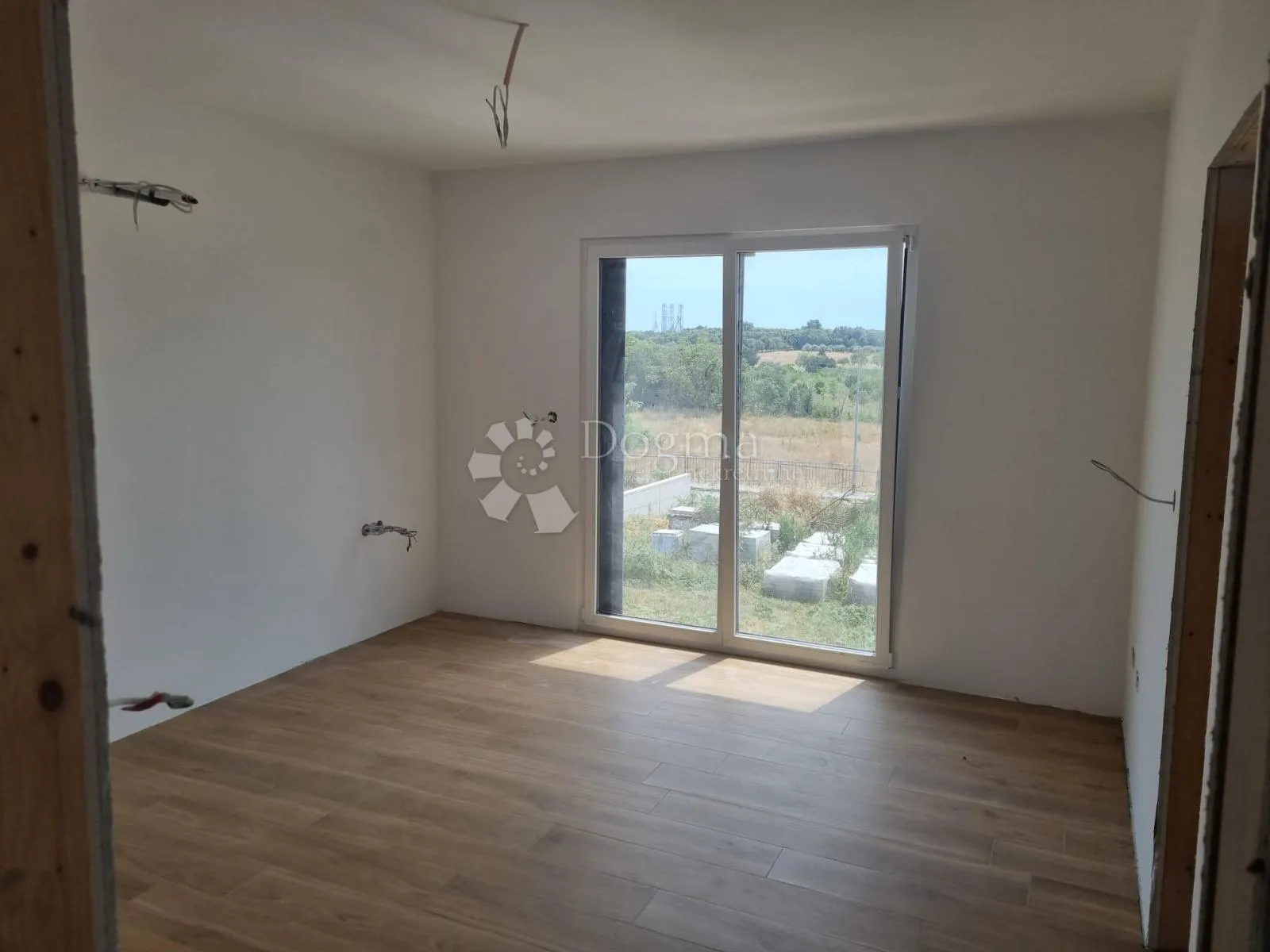moderna vila s infinity bazenom -pula/štinjan - slika 10