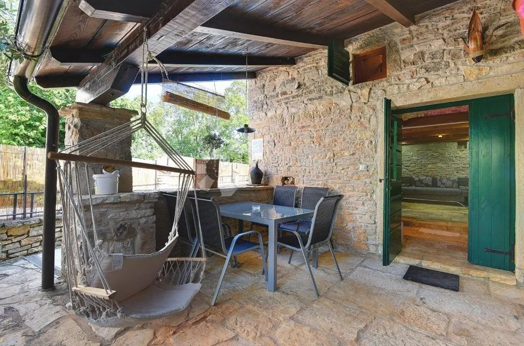 dvije kuće svetvinčenat - slika 24