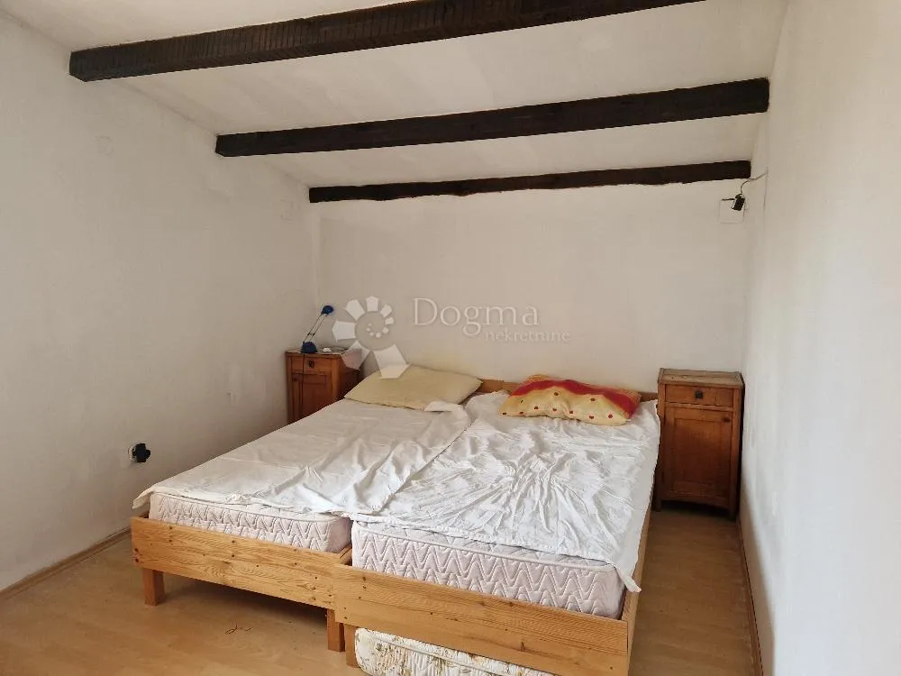 poreč centar dvoetažni stan - slika 10